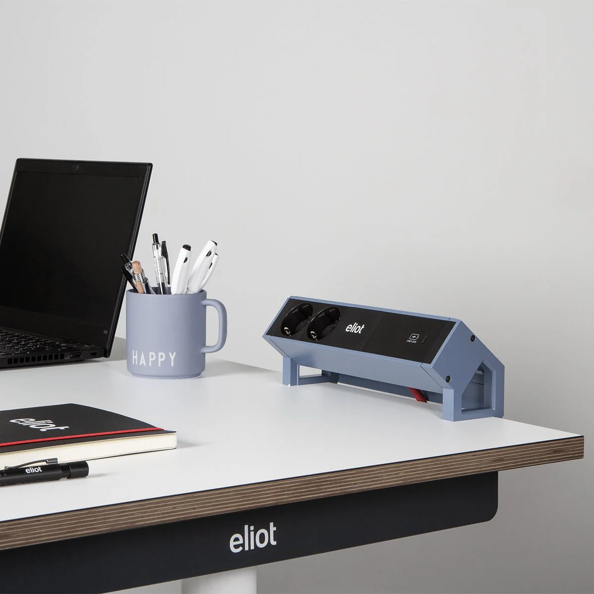Desk Bluestone Auftischsteckdose mit 60W USB-C - Image 3